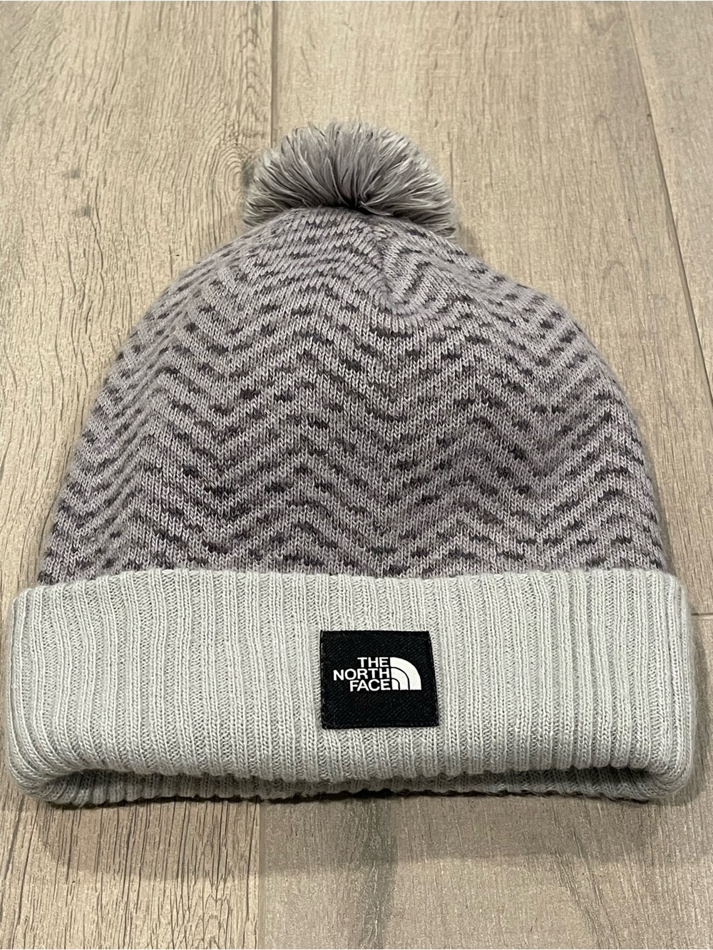 The North Face Youth Pom Beanie Gray White Fleece Lined Winter Knit Hat One Size